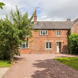 Apartment Well House Farm Flat 2 